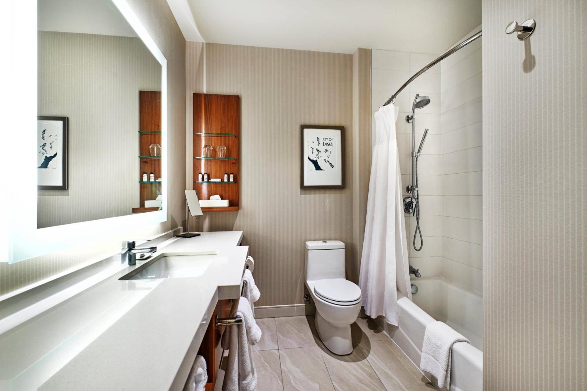 Delta Hotels By Marriott Dartmouth Zewnętrze zdjęcie